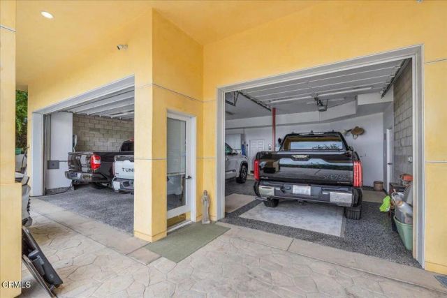 579 Glade Drive, Santa Paula, CA 93060