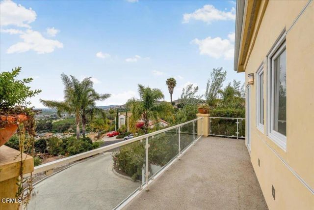 579 Glade Drive, Santa Paula, CA 93060