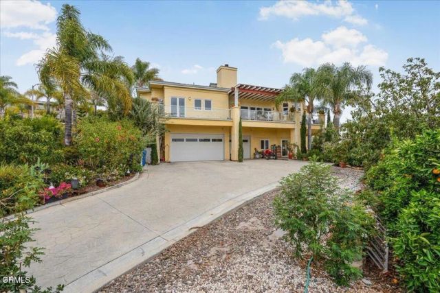 579 Glade Drive, Santa Paula, CA 93060