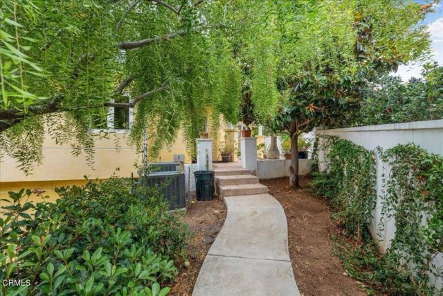 579 Glade Drive, Santa Paula, CA 93060