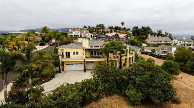 579 Glade Drive, Santa Paula, CA 93060