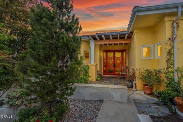 579 Glade Drive, Santa Paula, CA 93060