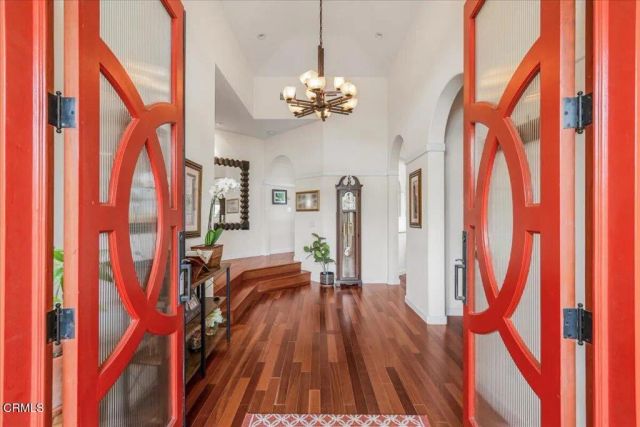 579 Glade Drive, Santa Paula, CA 93060