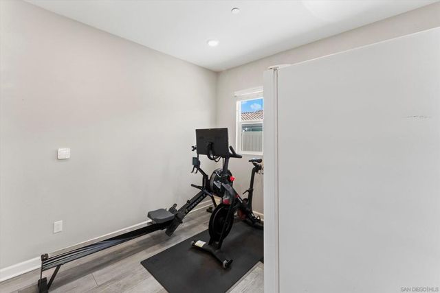 675 Grant Ct, Vista, CA 92083