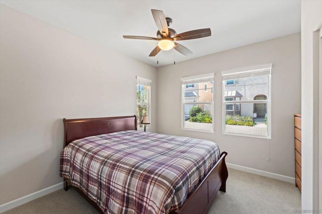 675 Grant Ct, Vista, CA 92083