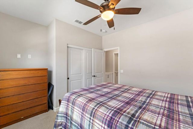 675 Grant Ct, Vista, CA 92083