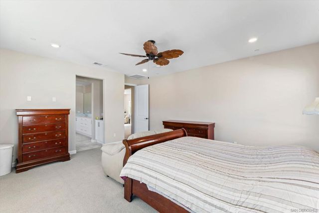 675 Grant Ct, Vista, CA 92083