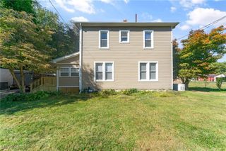 132 Drummond Avenue, Hubbard, OH 44425