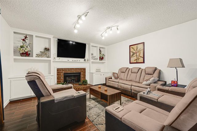 1130 Cascade Creek Drive, Katy, TX 77450