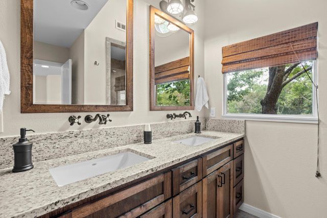 4910 Owen LN, Temple, TX 76502