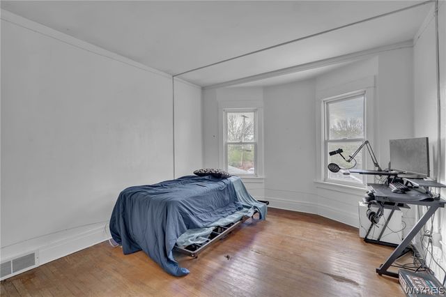 102 Saranac Avenue, Buffalo, NY 14216