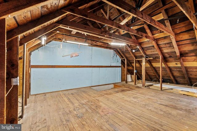 18 S CHARLES ST, Dallastown, PA 17313