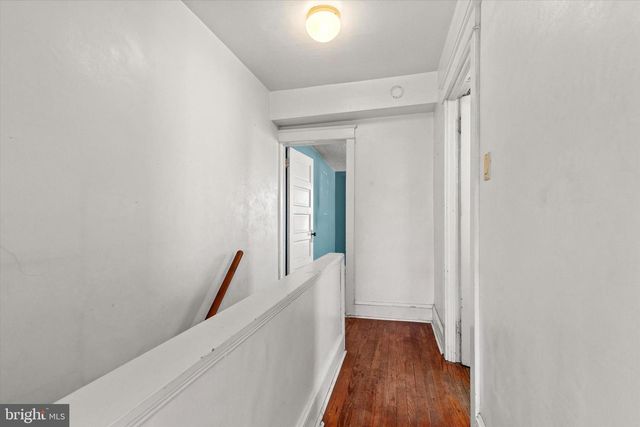 18 S CHARLES ST, Dallastown, PA 17313