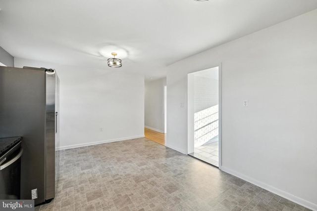 6 CHARLES ST, Luray, VA 22835