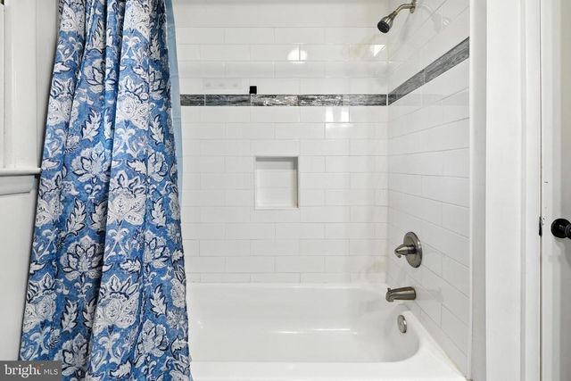 6 CHARLES ST, Luray, VA 22835