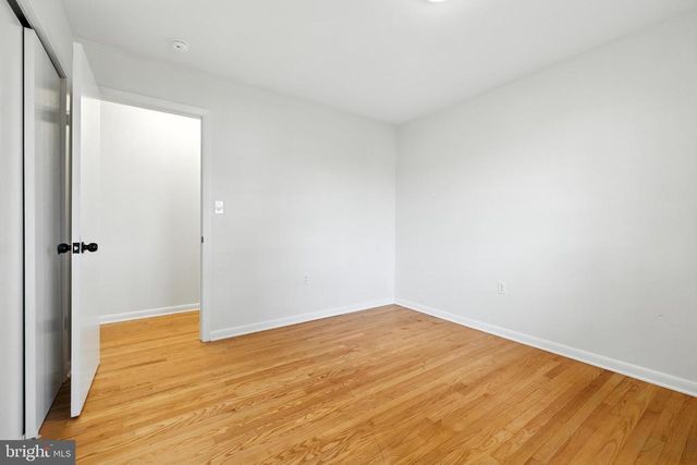 6 CHARLES ST, Luray, VA 22835