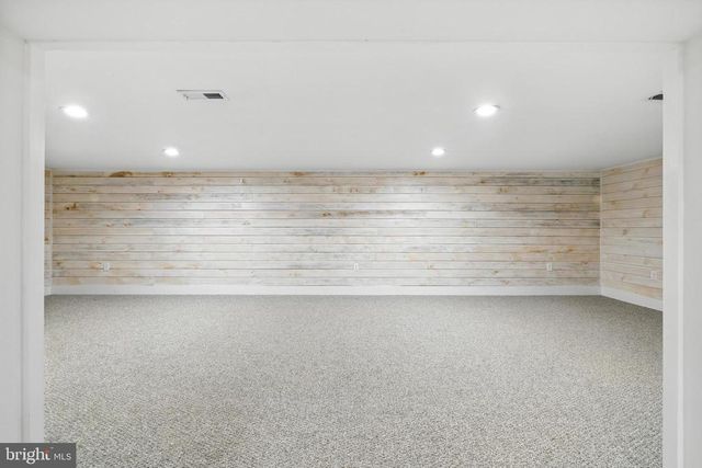 6 CHARLES ST, Luray, VA 22835