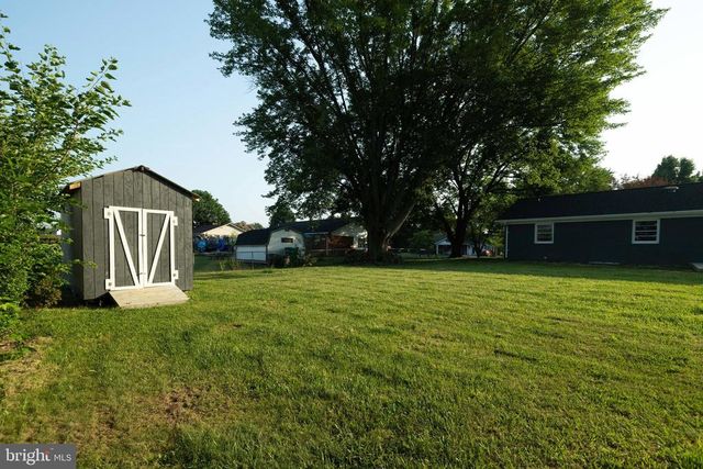 6 CHARLES ST, Luray, VA 22835