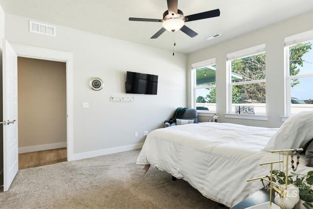 48 S Ravine Way, Nampa, ID 83687