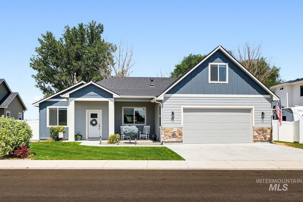 48 S Ravine Way, Nampa, ID 83687
