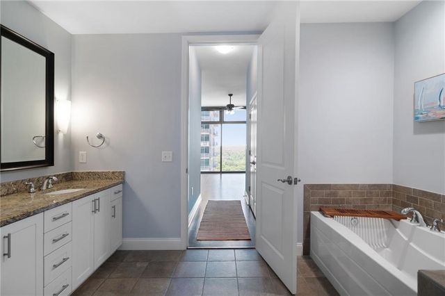 270 17th Street NW 2210, Atlanta, GA 30363