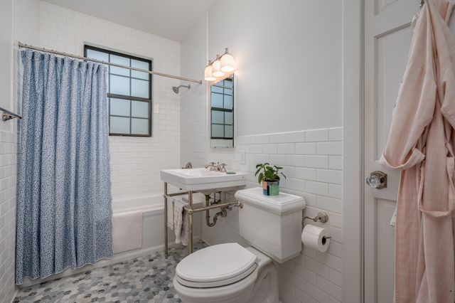 1711 18th Ave S Apt A3, Nashville, TN 37212