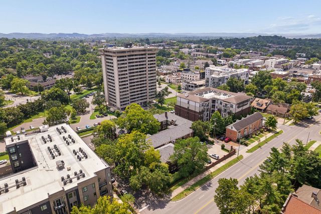1711 18th Ave S Apt A3, Nashville, TN 37212