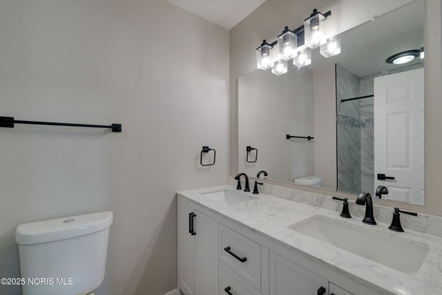 2014 Inglewood Road, Holland, OH 43528