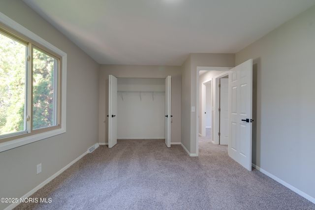 2014 Inglewood Road, Holland, OH 43528