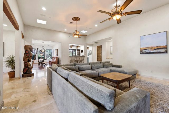 7035 E Berneil Drive, Paradise Valley, AZ 85253