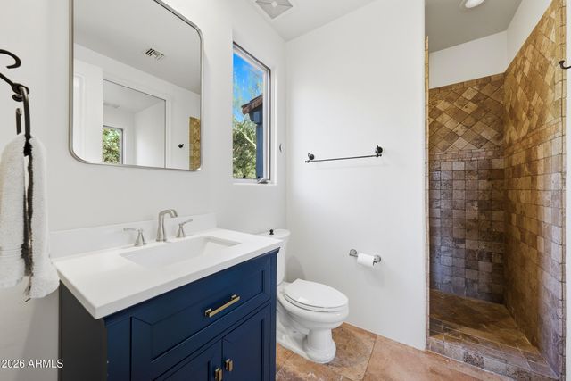 7035 E Berneil Drive, Paradise Valley, AZ 85253