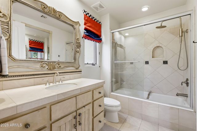 7035 E Berneil Drive, Paradise Valley, AZ 85253