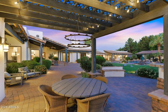 7035 E Berneil Drive, Paradise Valley, AZ 85253