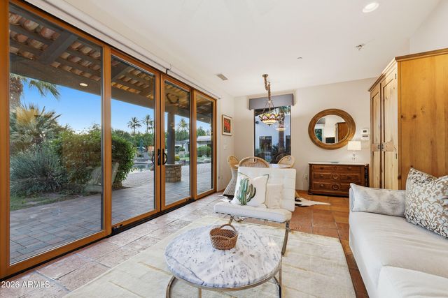 7035 E Berneil Drive, Paradise Valley, AZ 85253