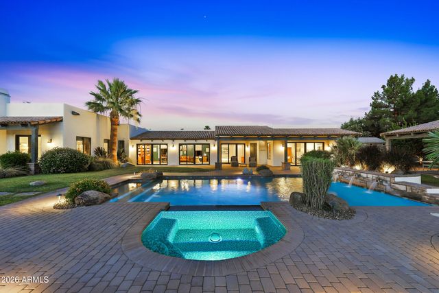 7035 E Berneil Drive, Paradise Valley, AZ 85253