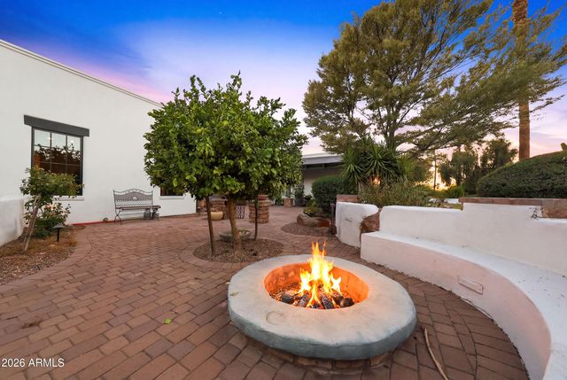 7035 E Berneil Drive, Paradise Valley, AZ 85253