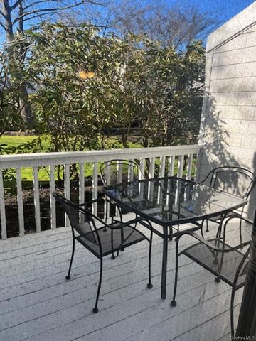 220 Montauk Highway 53, Speonk, NY 11972