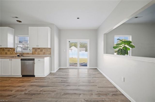 202 Cameron XING, Suffolk, VA 23434