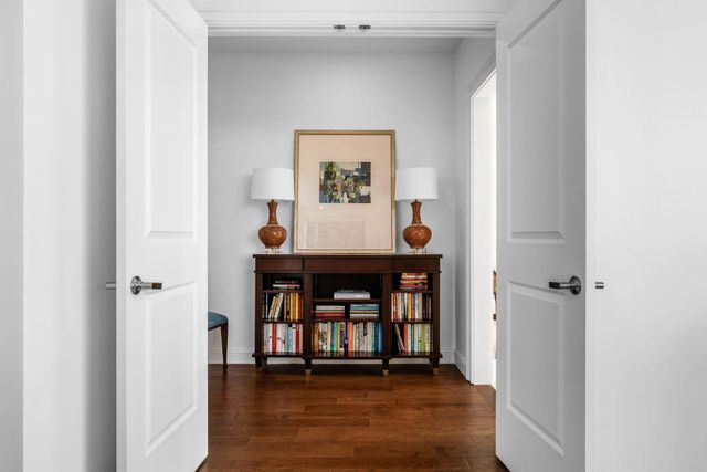 250 W Spring Street, 626, Columbus, OH 43215