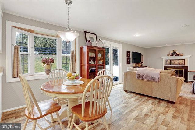 9228 BOWLINE RD, Baltimore, MD 21236