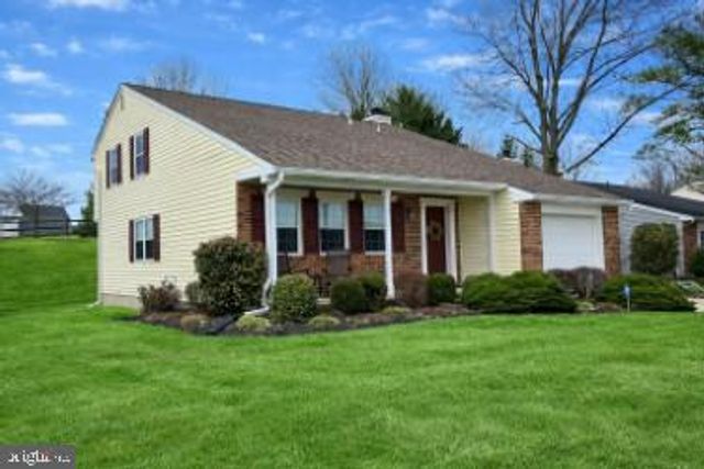 9228 BOWLINE RD, Baltimore, MD 21236