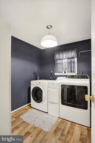 9228 BOWLINE RD, Baltimore, MD 21236