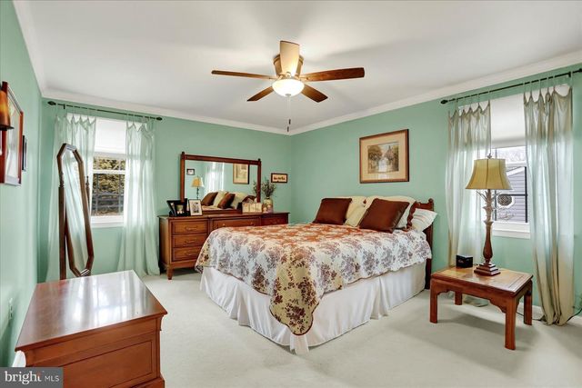 9228 BOWLINE RD, Baltimore, MD 21236