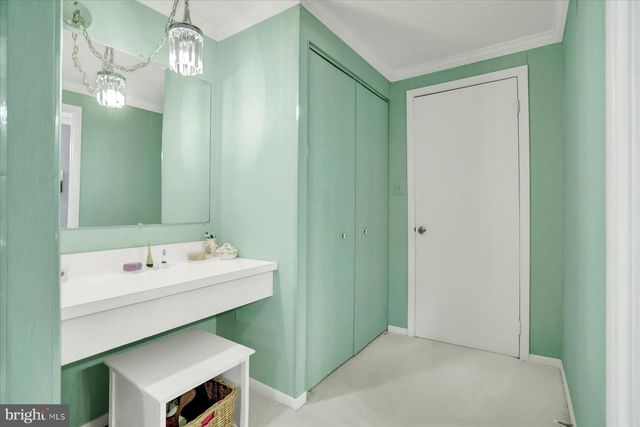 9228 BOWLINE RD, Baltimore, MD 21236