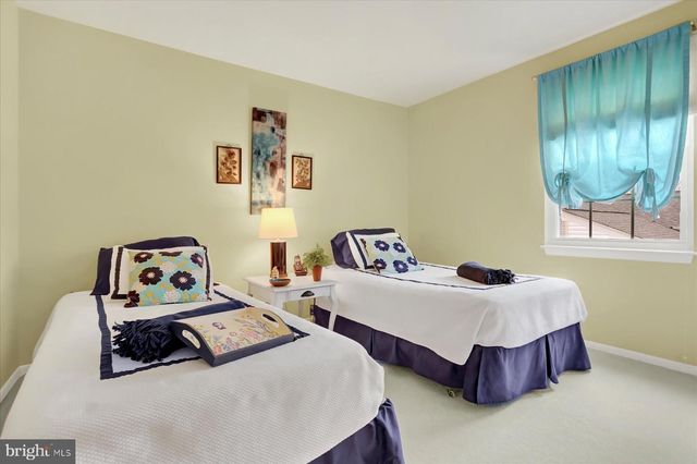 9228 BOWLINE RD, Baltimore, MD 21236