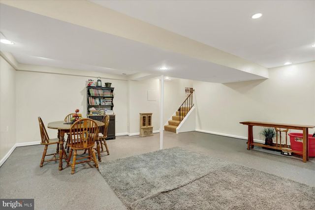 9228 BOWLINE RD, Baltimore, MD 21236