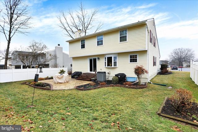 9228 BOWLINE RD, Baltimore, MD 21236