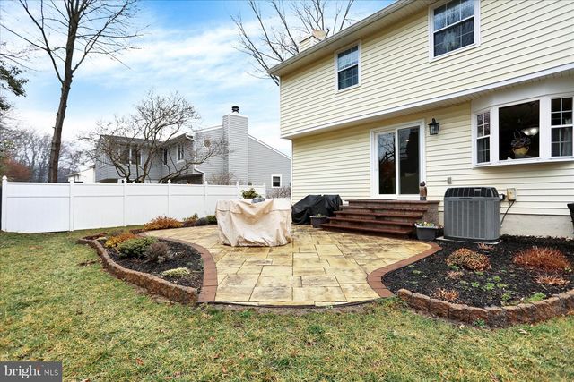 9228 BOWLINE RD, Baltimore, MD 21236