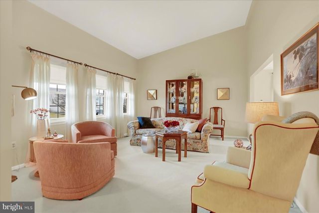 9228 BOWLINE RD, Baltimore, MD 21236