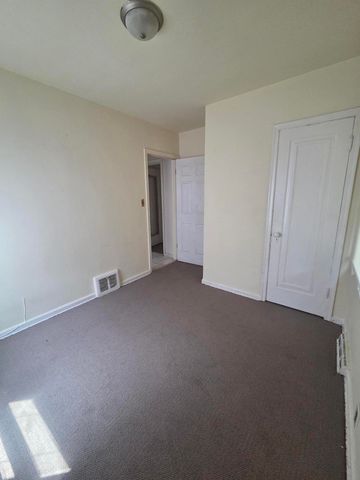 201 Johnson Street, Gary, IN 46402